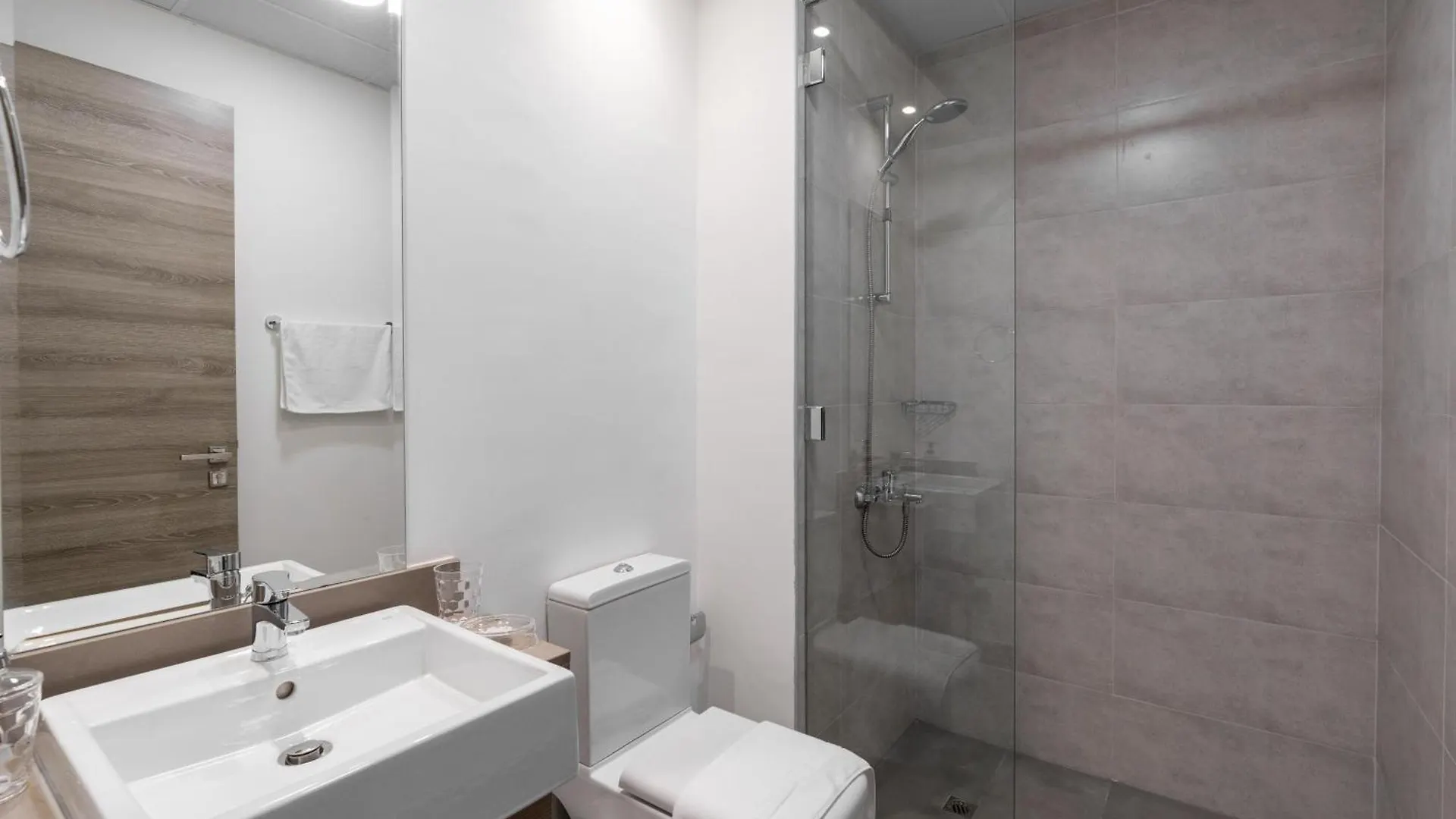 Bloom Tower A District 10 - Beautifully Designed Spacious One Bedroom Dubai Apartment